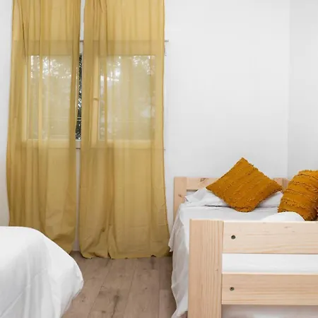 Apartman Apto Pirenarium L Cine L Parking L Wifi L Trastero